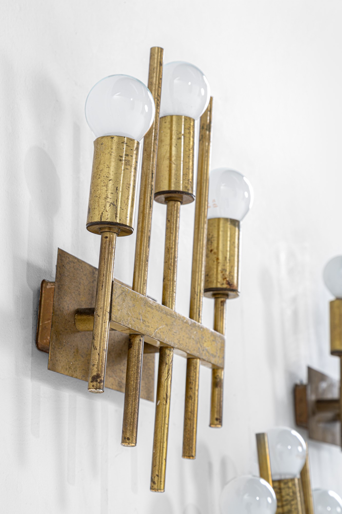 Quattro lampade da parete