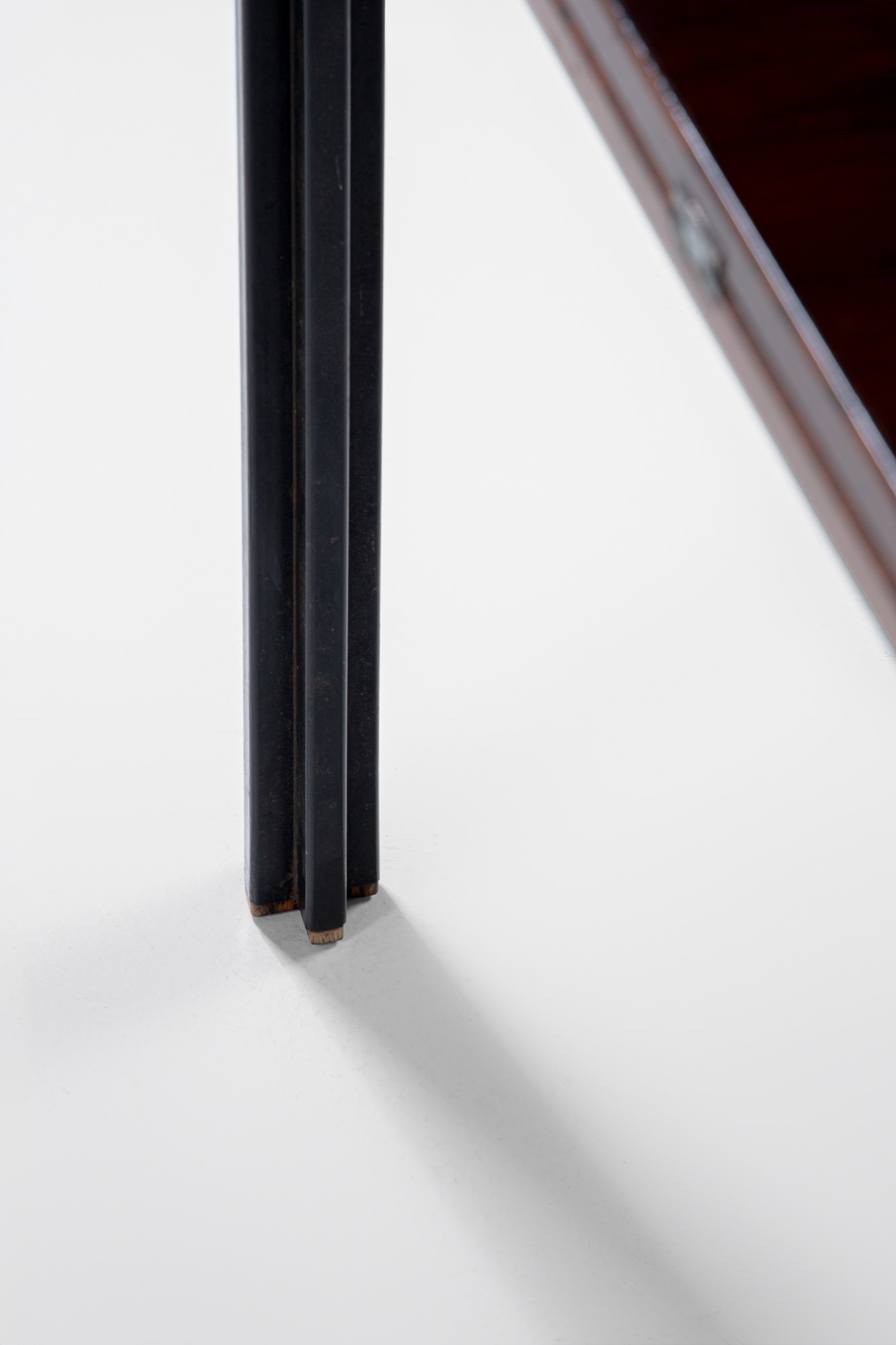 Tavolo ampliabile a farfalla mod. T 92