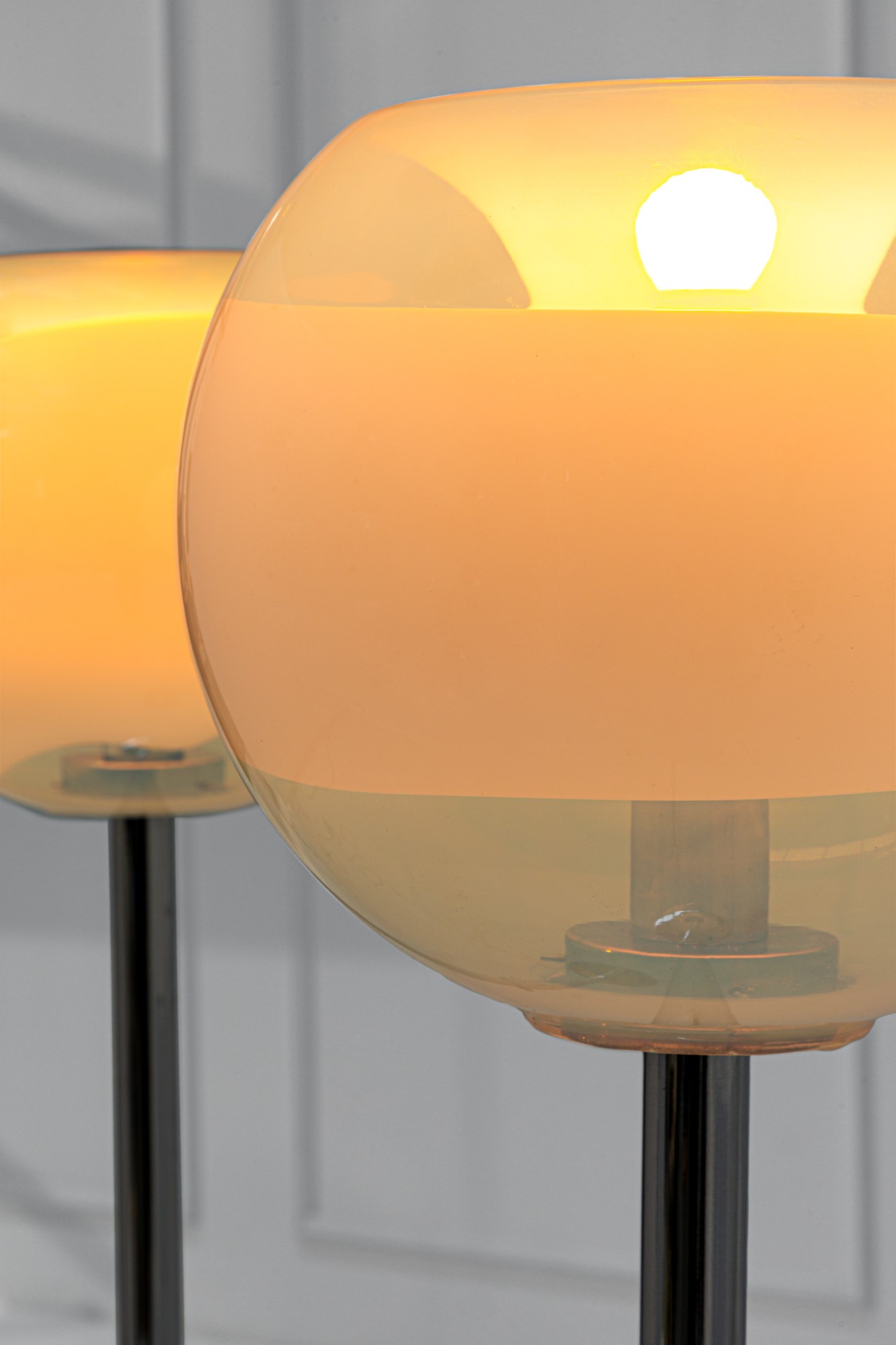 Due lampade da terra telescopiche