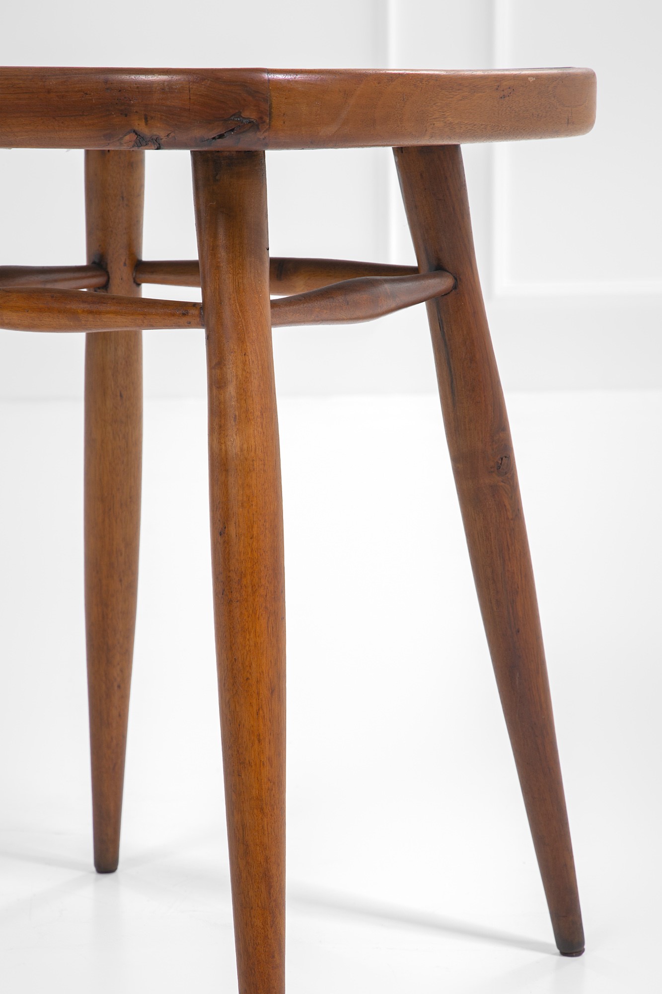 Due tavolini d'appoggio