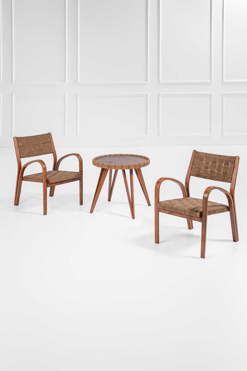 Due poltrone e un tavolino