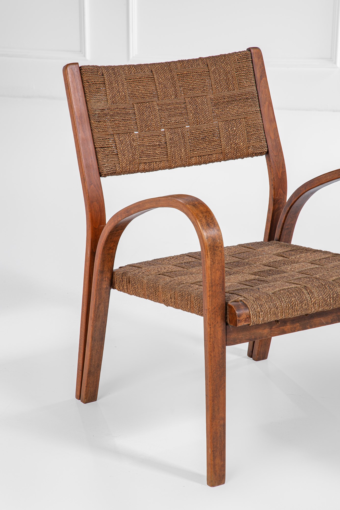 Due poltrone e un tavolino