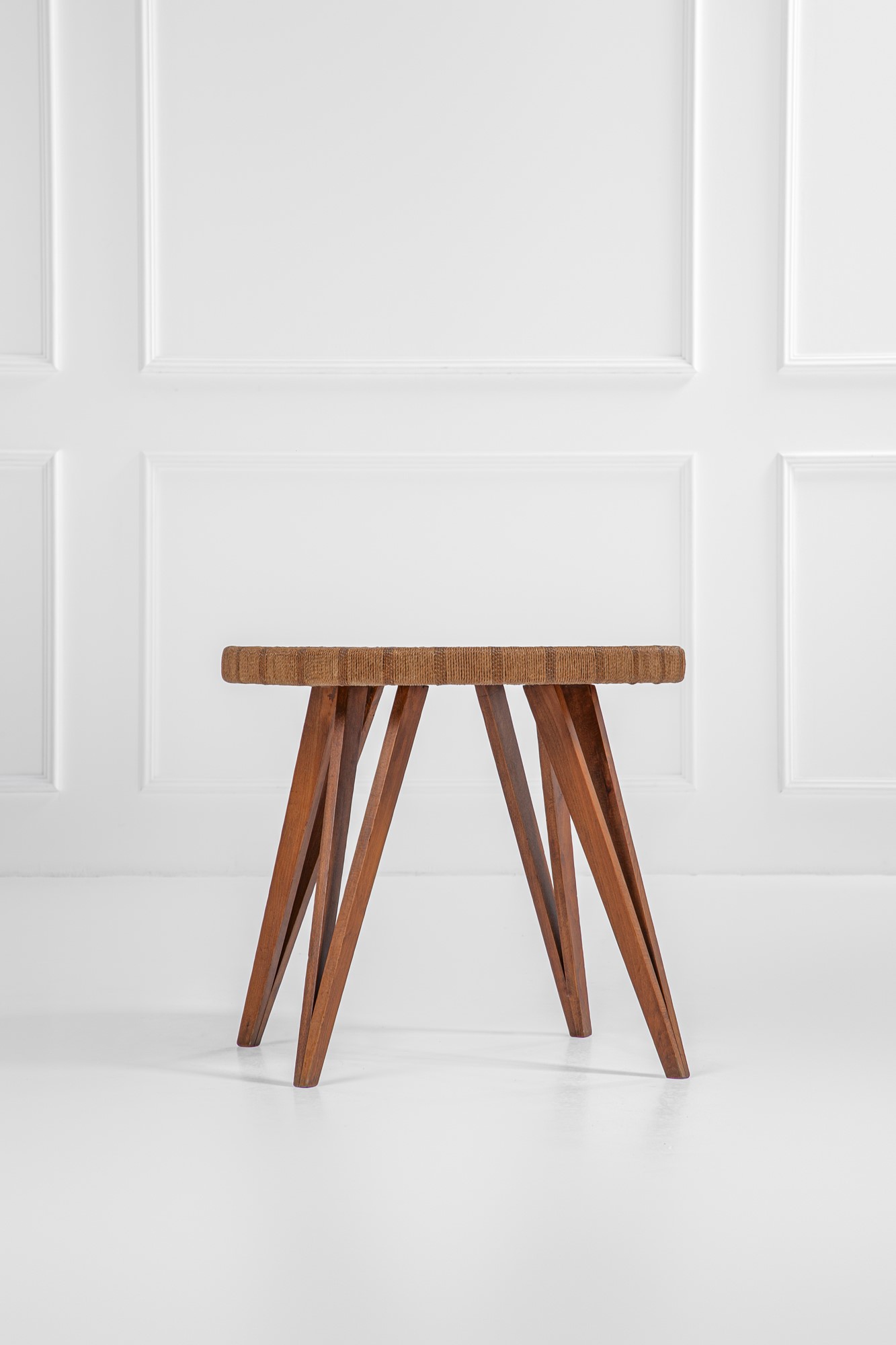 Due poltrone e un tavolino