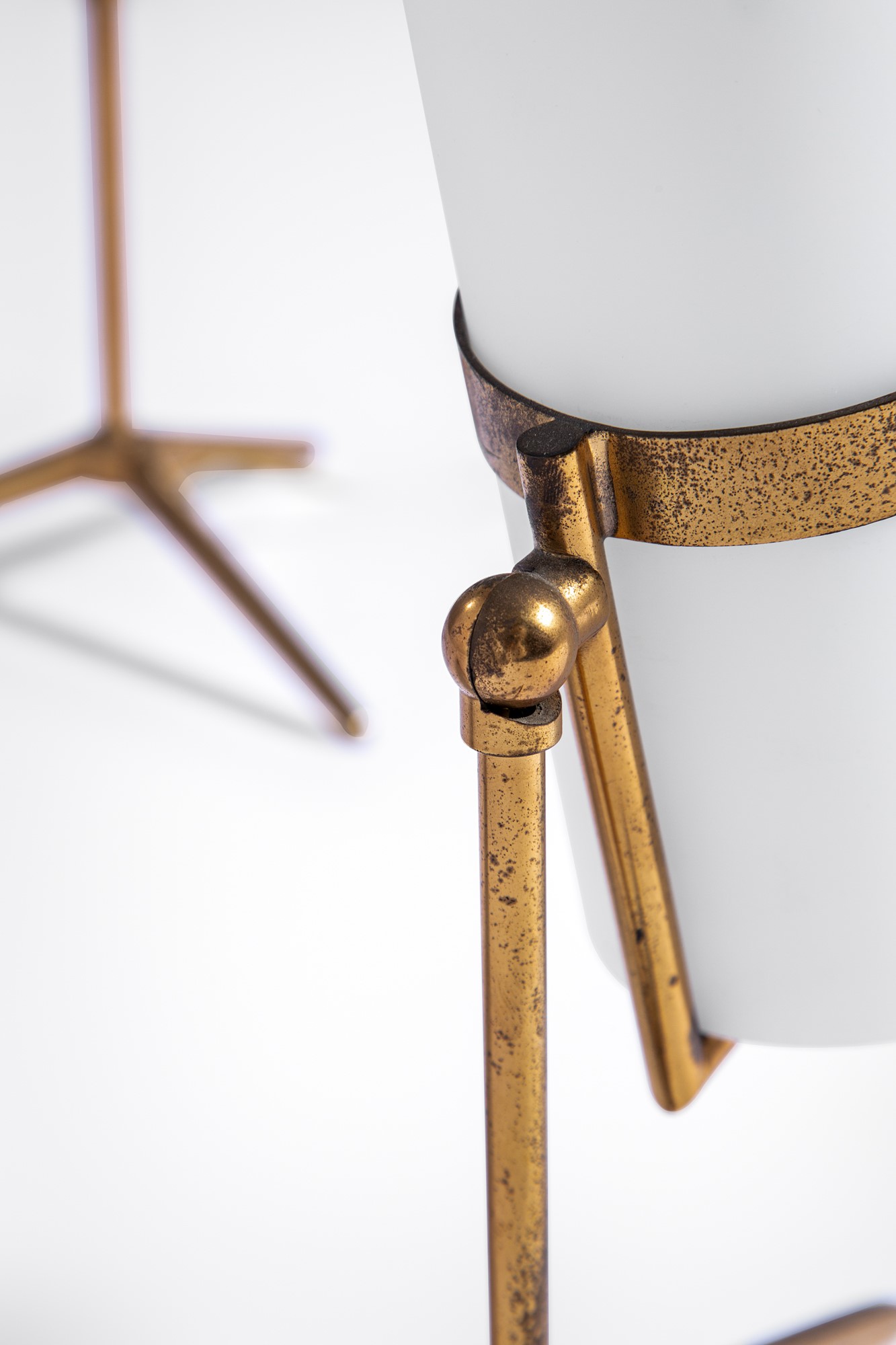 Due lampade da comodino orientabili