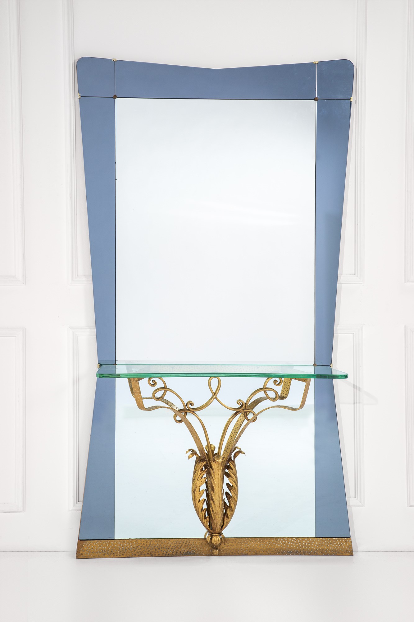 Grande specchiera con mensola mod. 2637