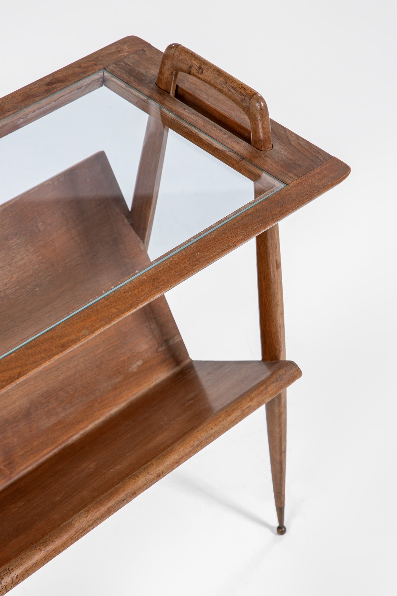 Portariviste con vassoio asportabile