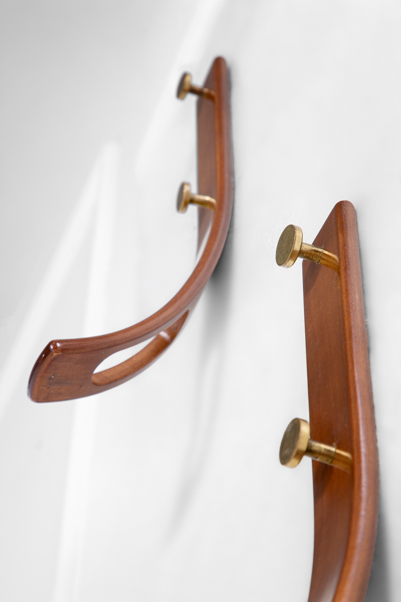 Quattro appendiabiti da parete