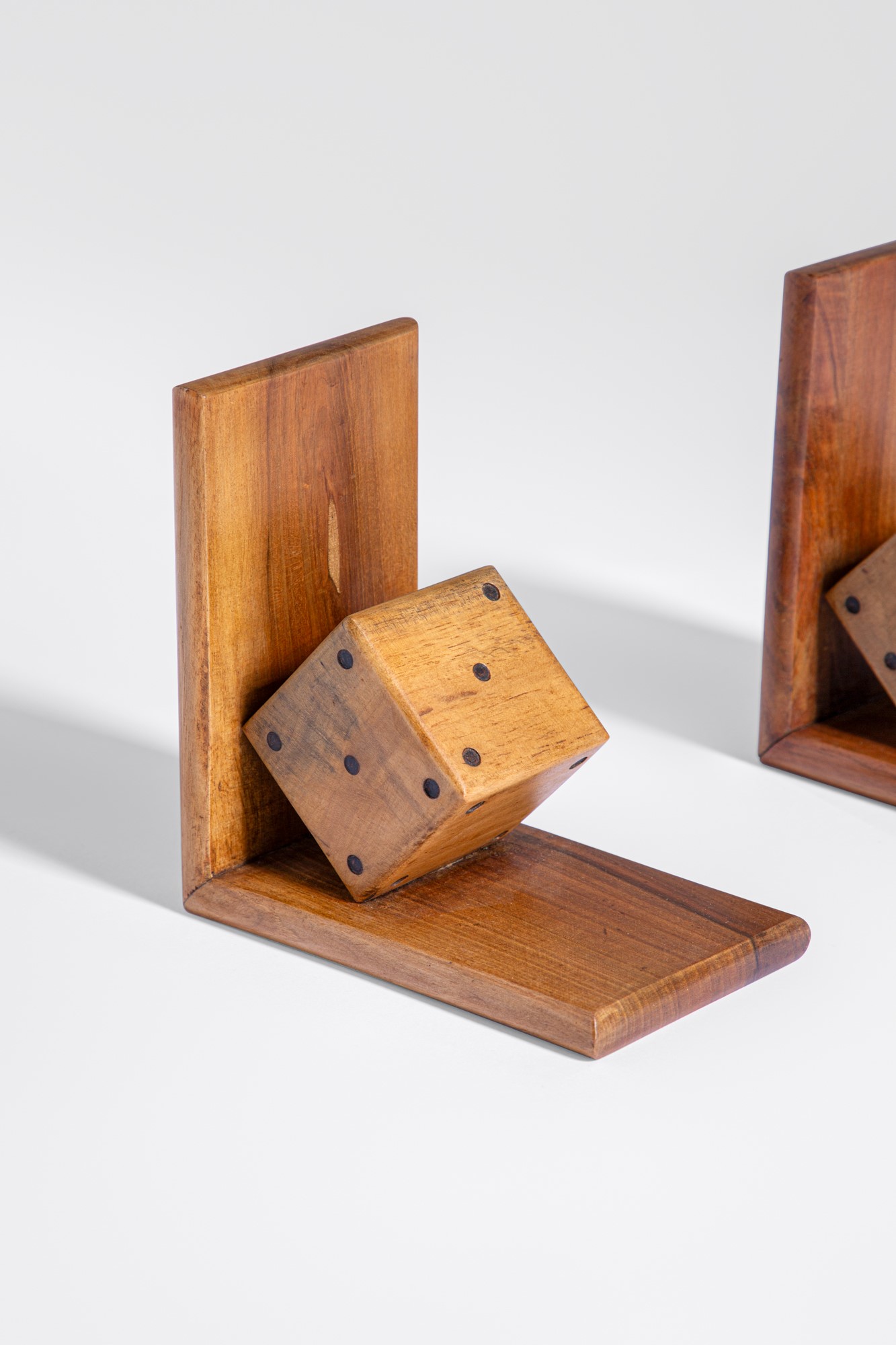Fermalibri Decò in legno massello, 1940 circa