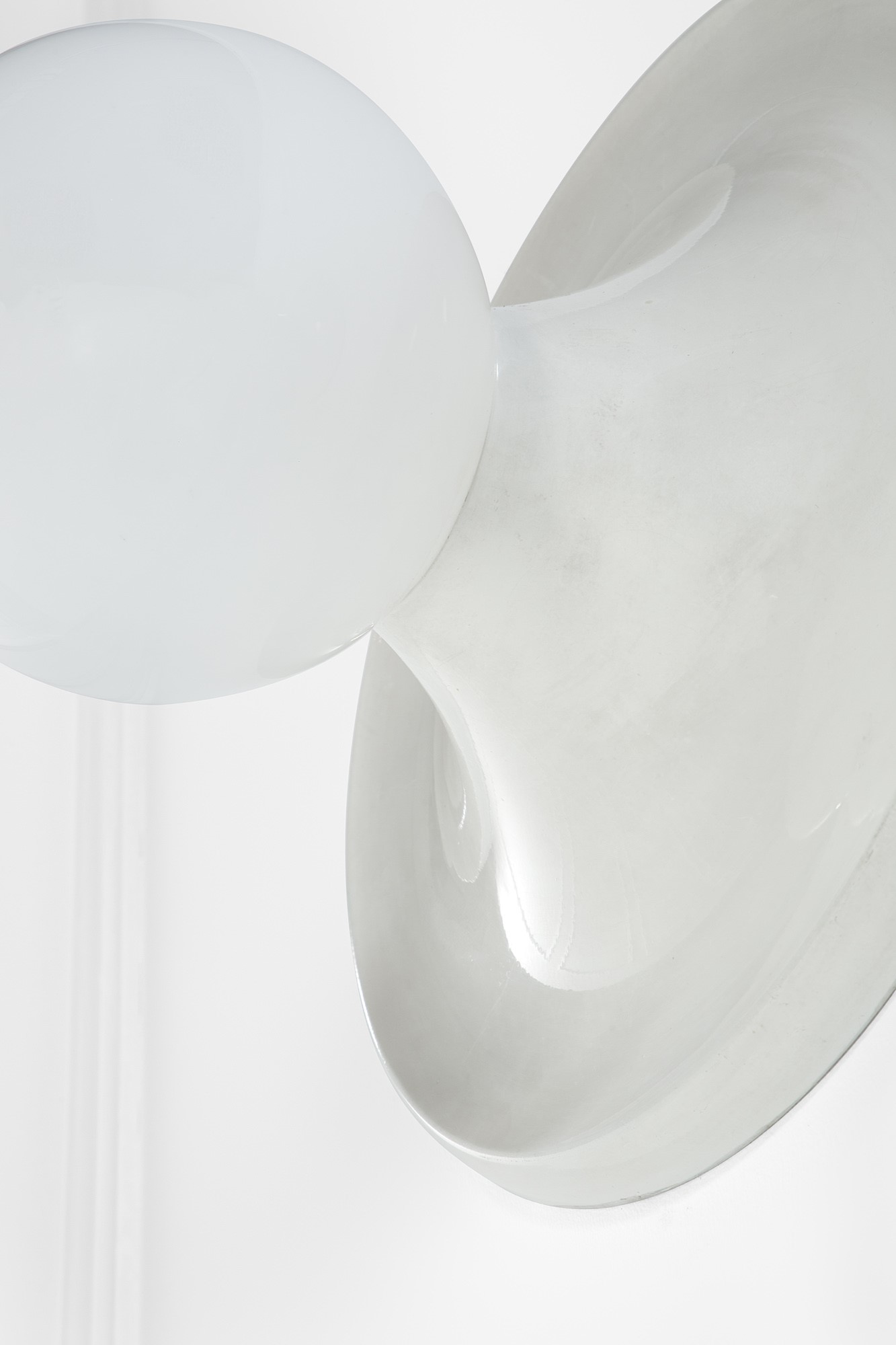 Achille e Pier Giacomo Castiglioni - Light Ball grande, Due lampade da parete o soffitto