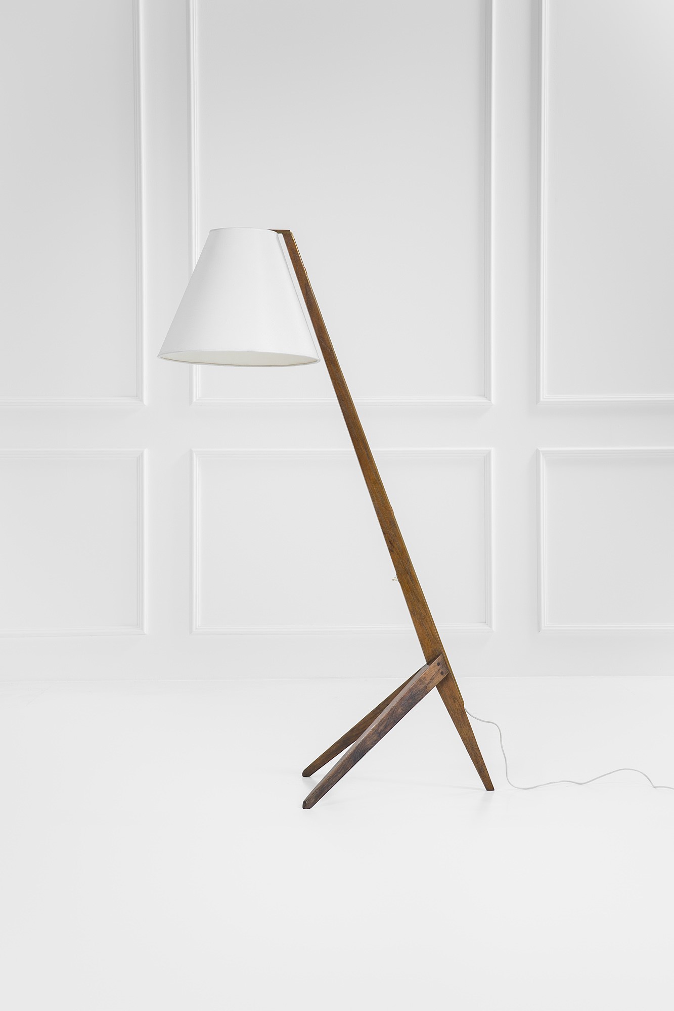 Lampada da terra mod. LMN01P