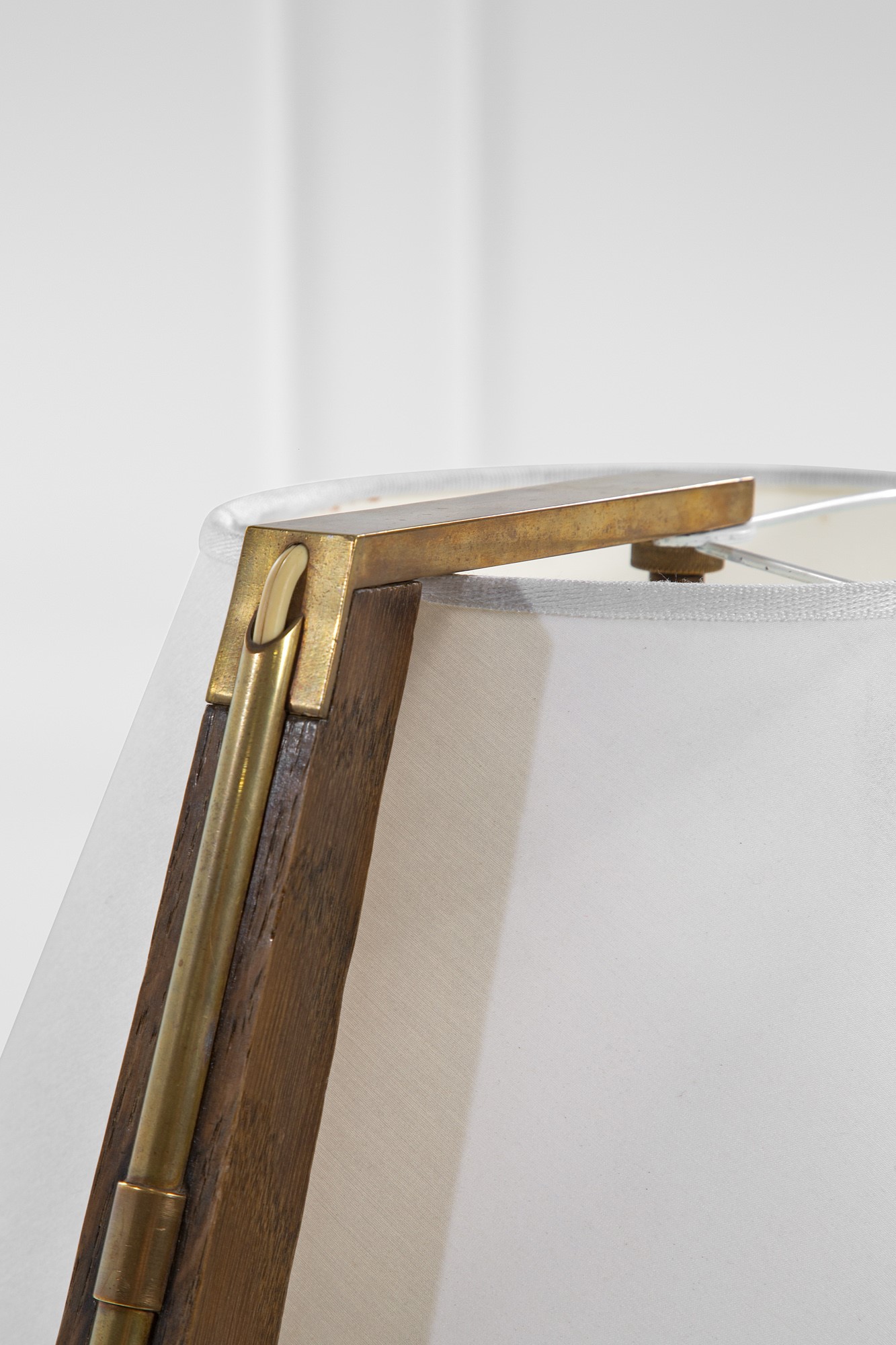 Lampada da terra mod. LMN01P