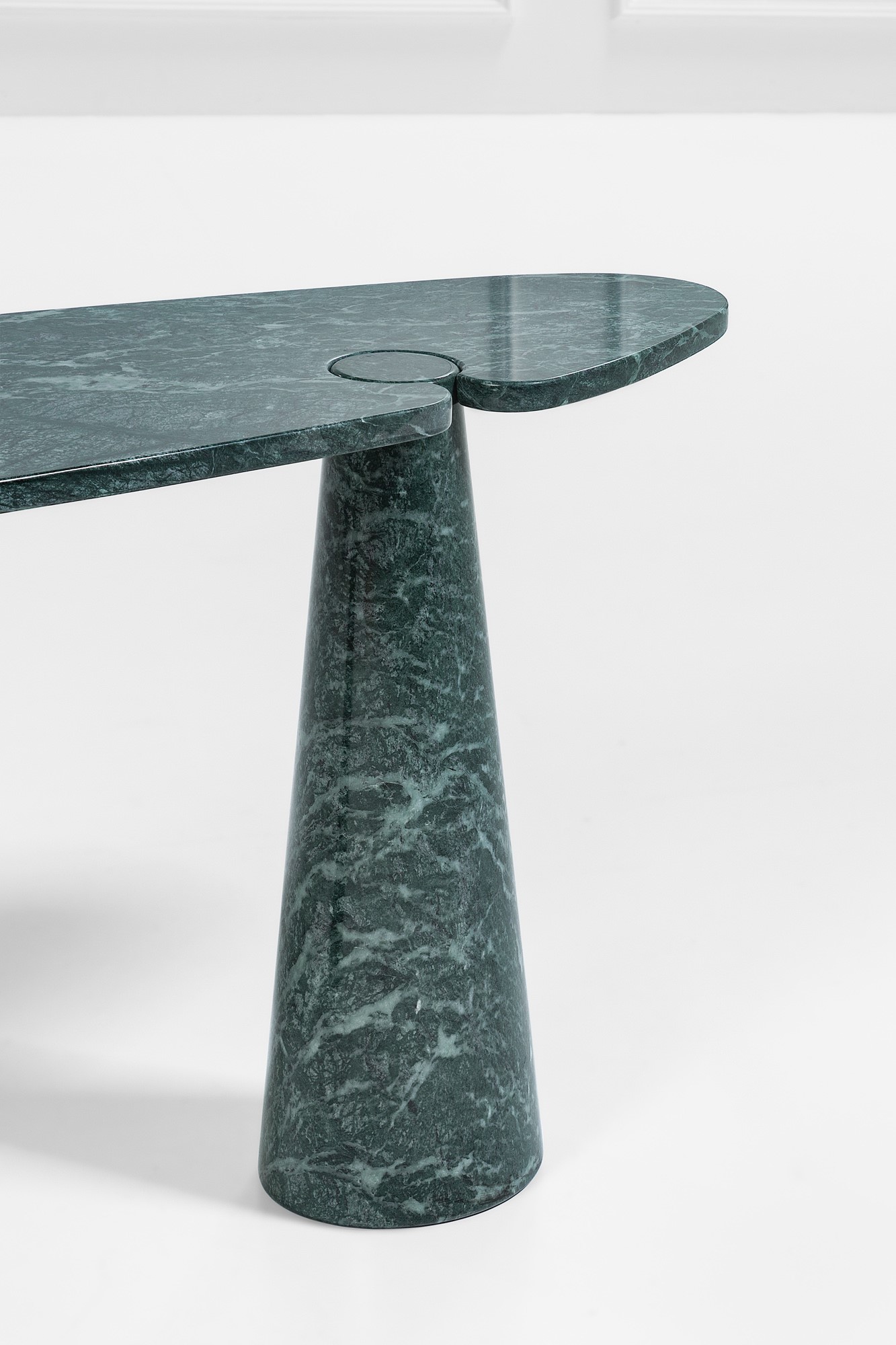Angelo Mangiarotti - Console della Serie Eros