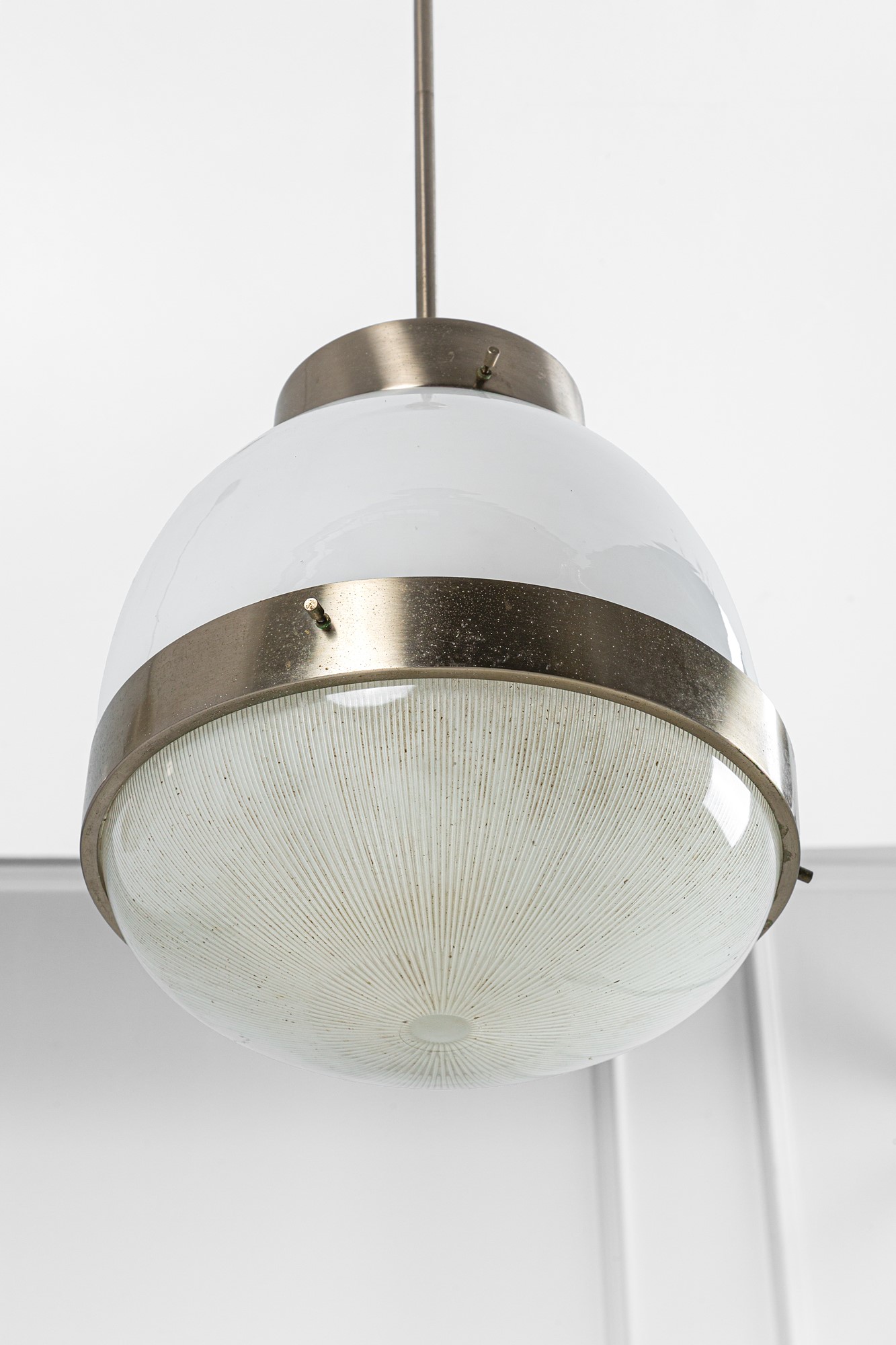 Due lampade a sospensione mod. Delta