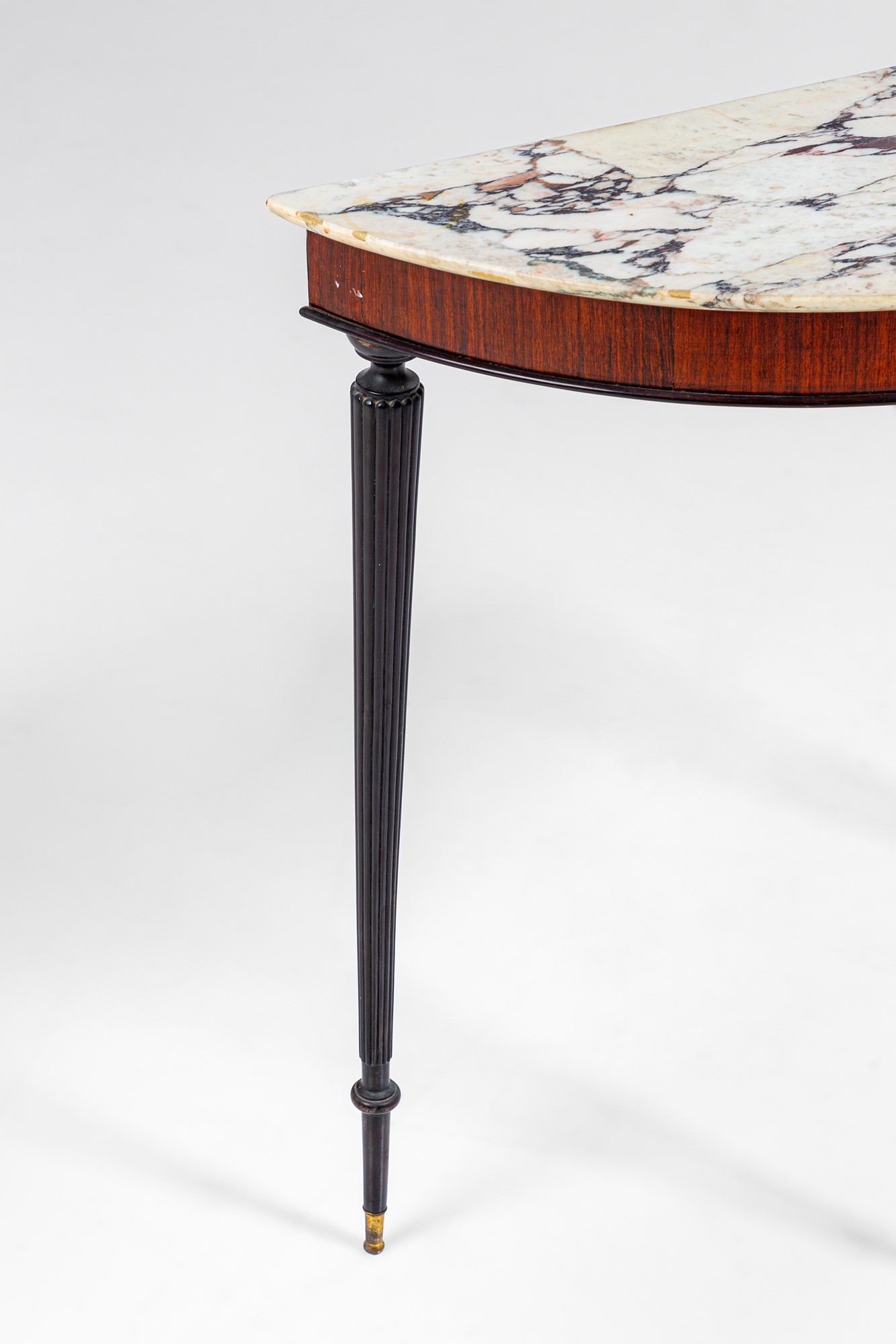 Piccola console a mezzaluna