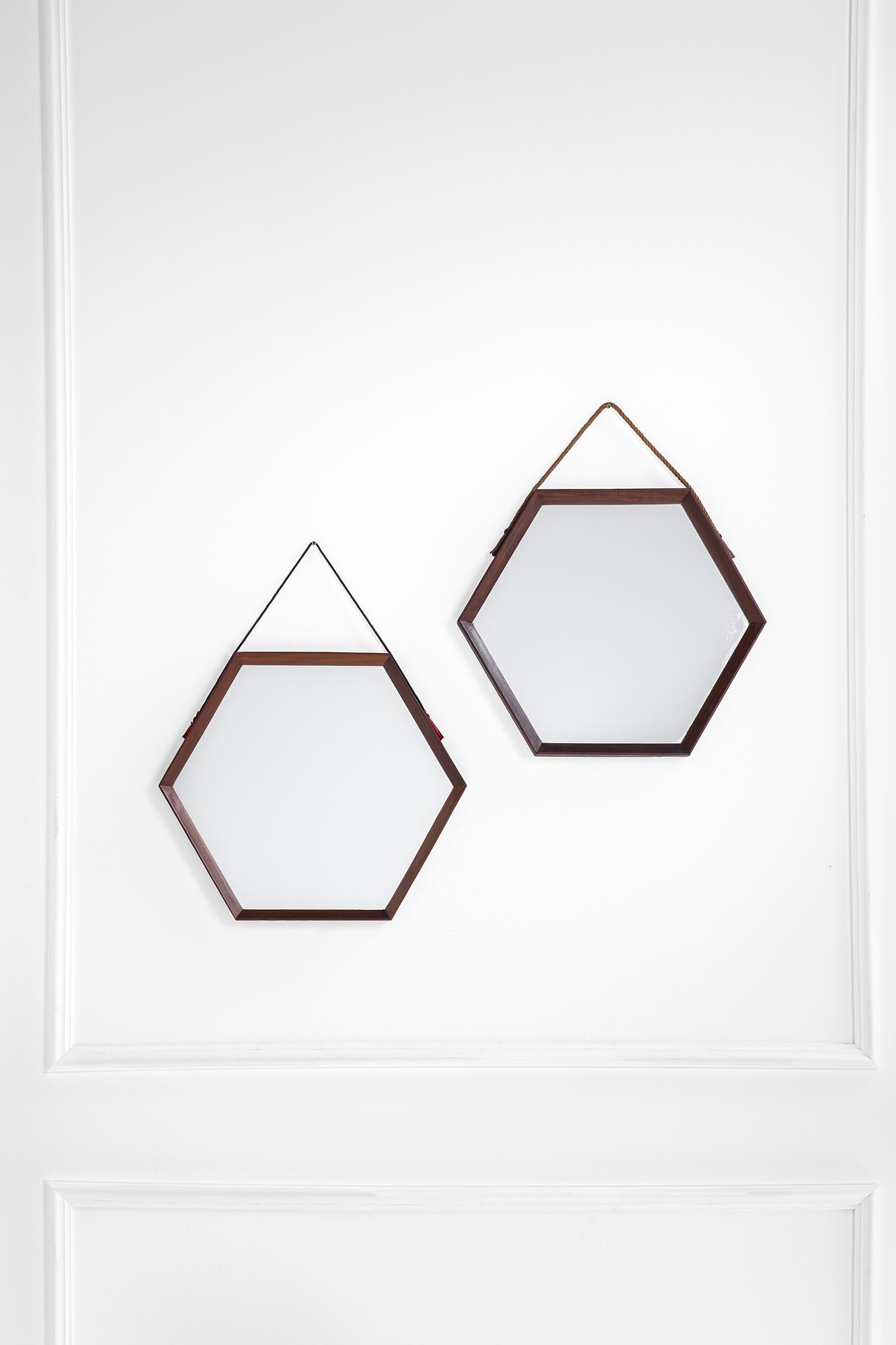 Due specchi esagonali