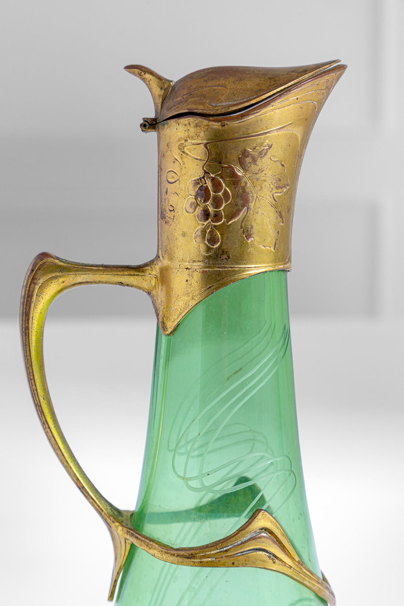 Brocca con coperchio