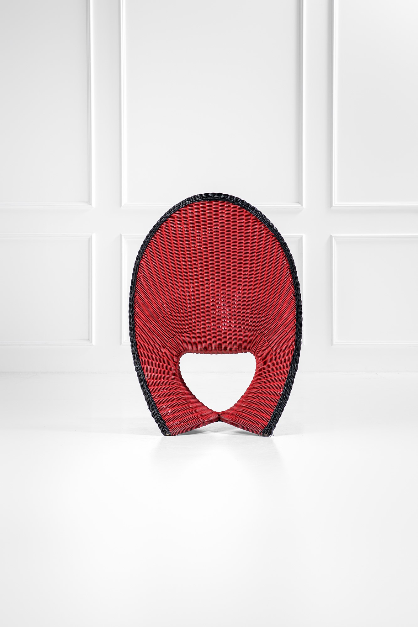 Fabio Novembre - Due poltrone da giardino modello H36, alluminio e materiale plastico, 2016