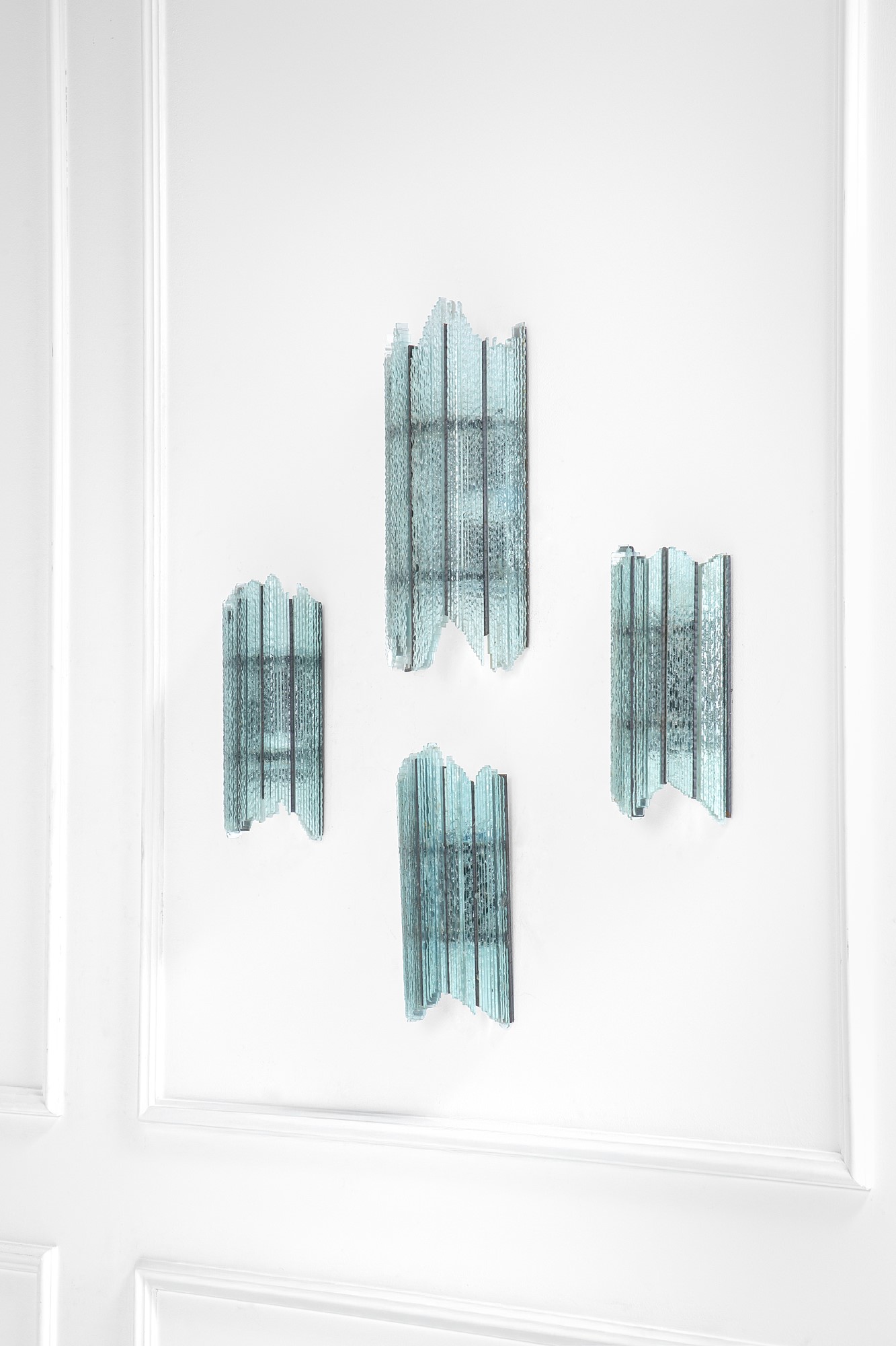 Quattro lampade da parete