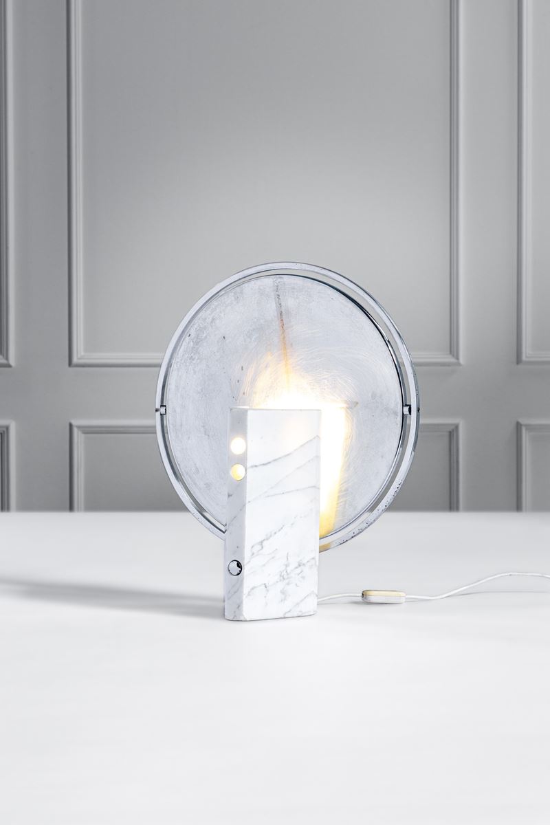 New Lamp (attr.) - Lampada da tavolo in metallo cromato, vetro specchiato e marmo