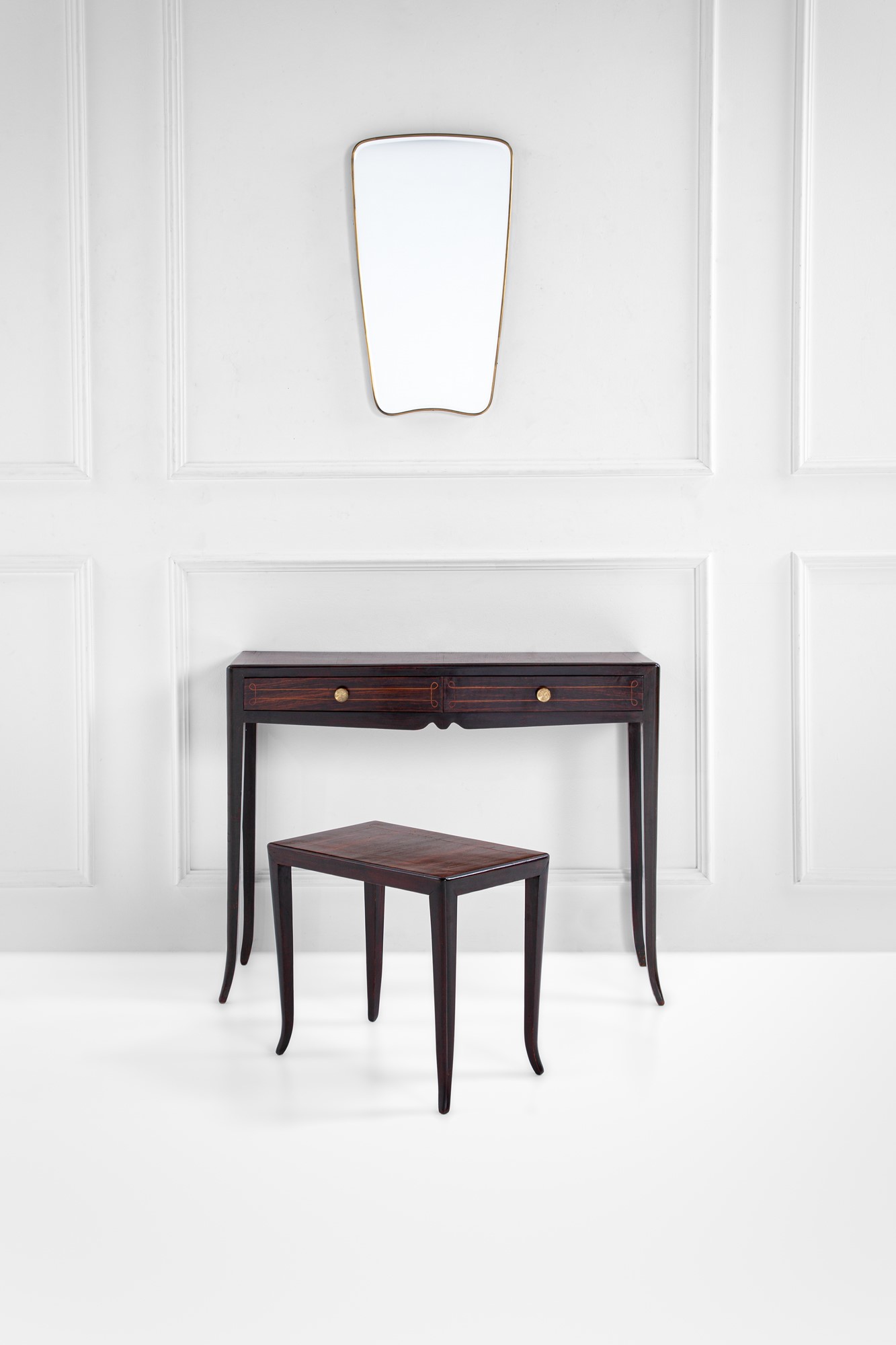 Set composto da console, specchiera e sgabello