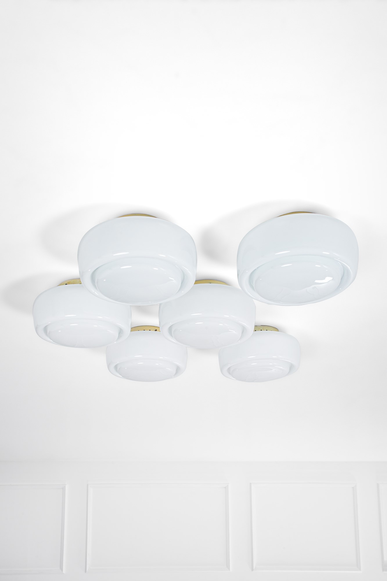 Sei lampade da plafone o da parete della serie Elisse