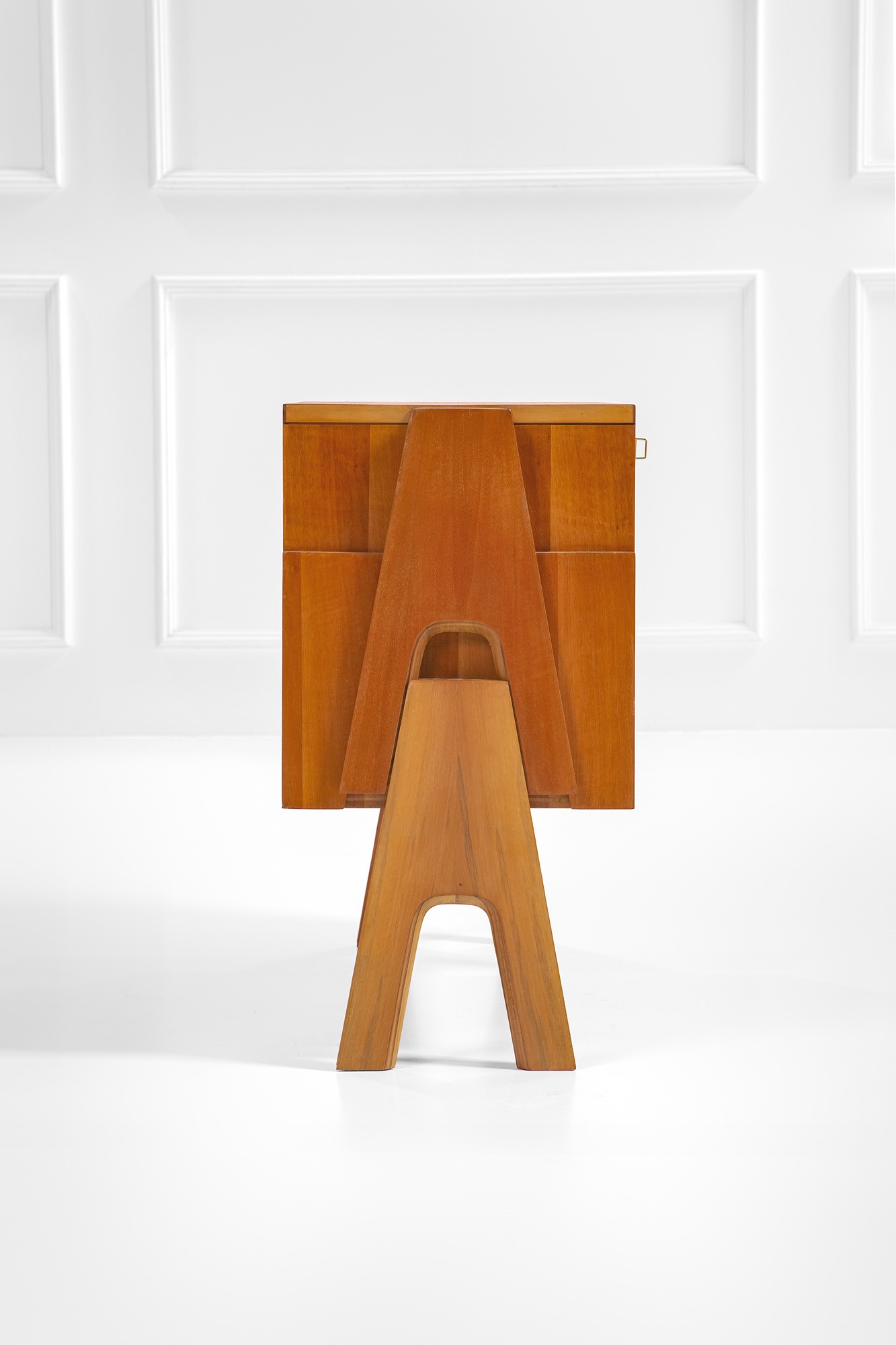 Mobile contenitore con ribalta