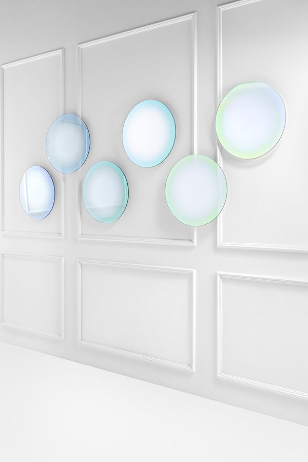 Patricia Urquiola - Sei specchi della collezione Shimmer