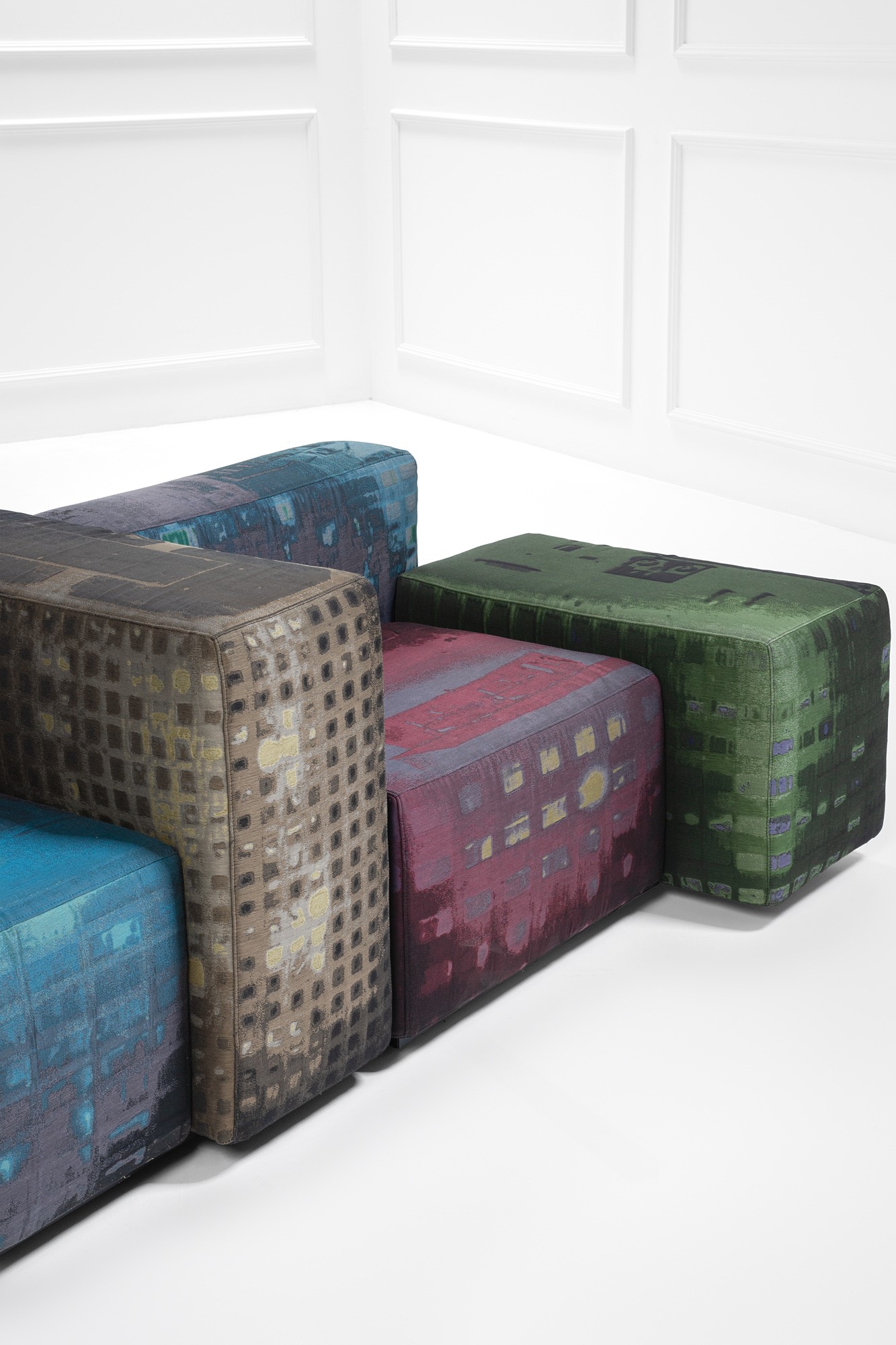 Gaetano Pesce - Notturno a New York - Sistema di sedute in tessuto a rilievo