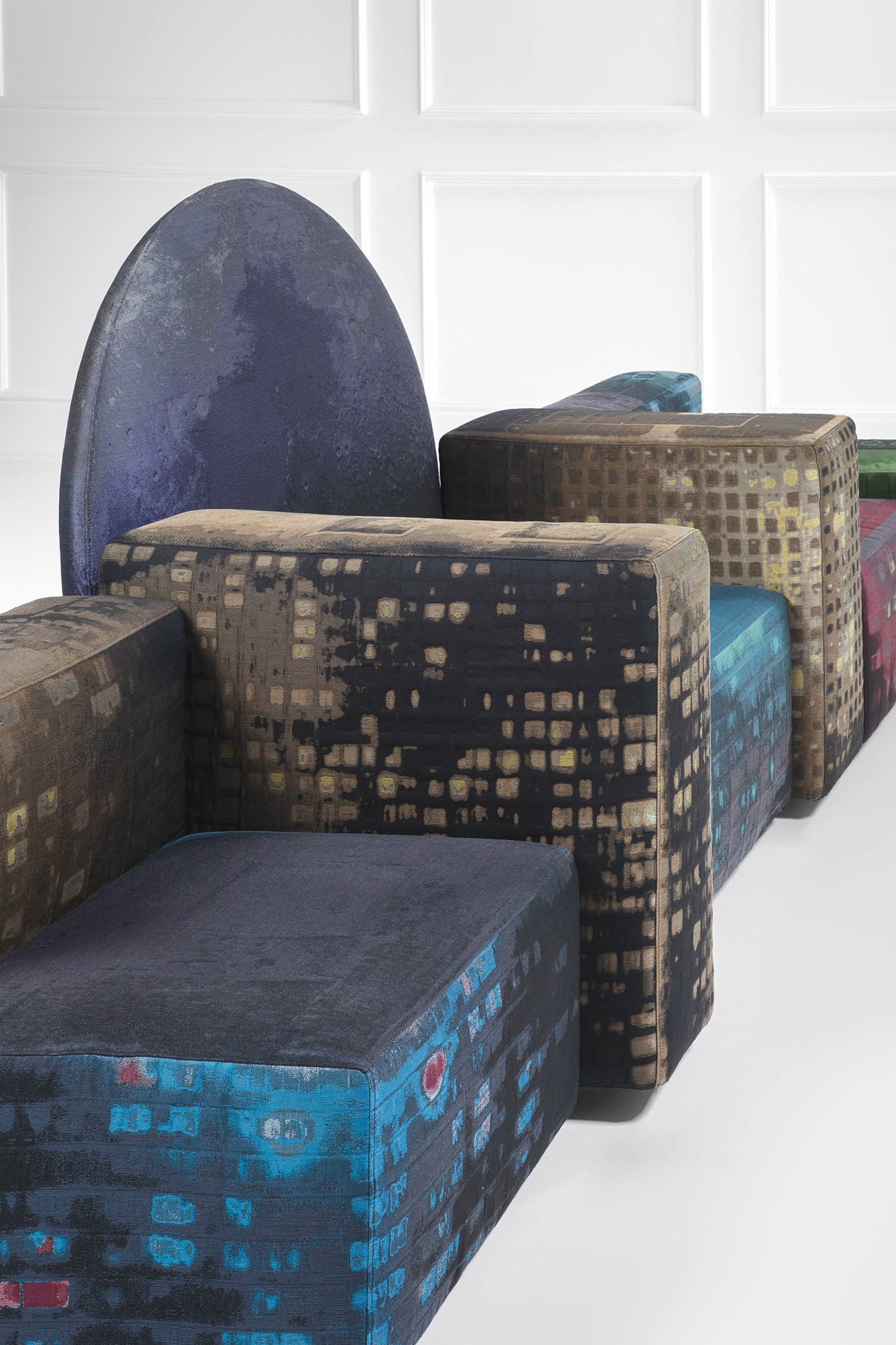 Gaetano Pesce - Notturno a New York - Sistema di sedute in tessuto a rilievo