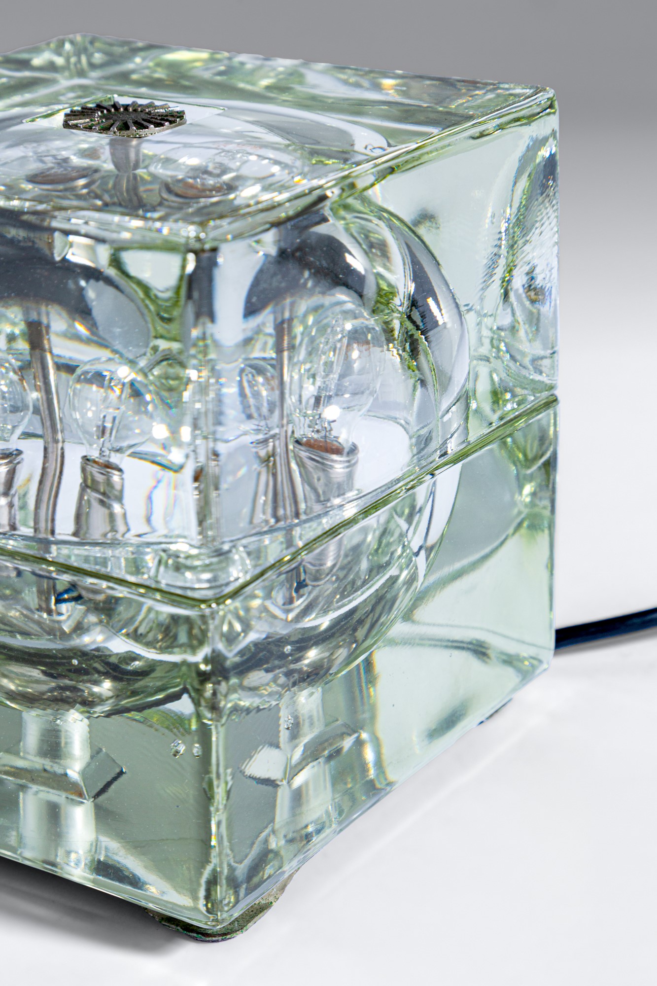 Lampada da tavolo Cubosfera