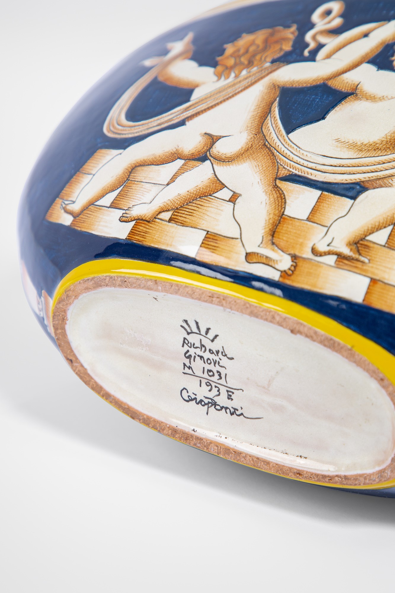 Ciotola della serie I putti con la serpe