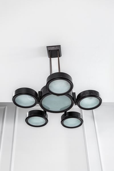 Grande lampadario in alluminio e vetro stampato