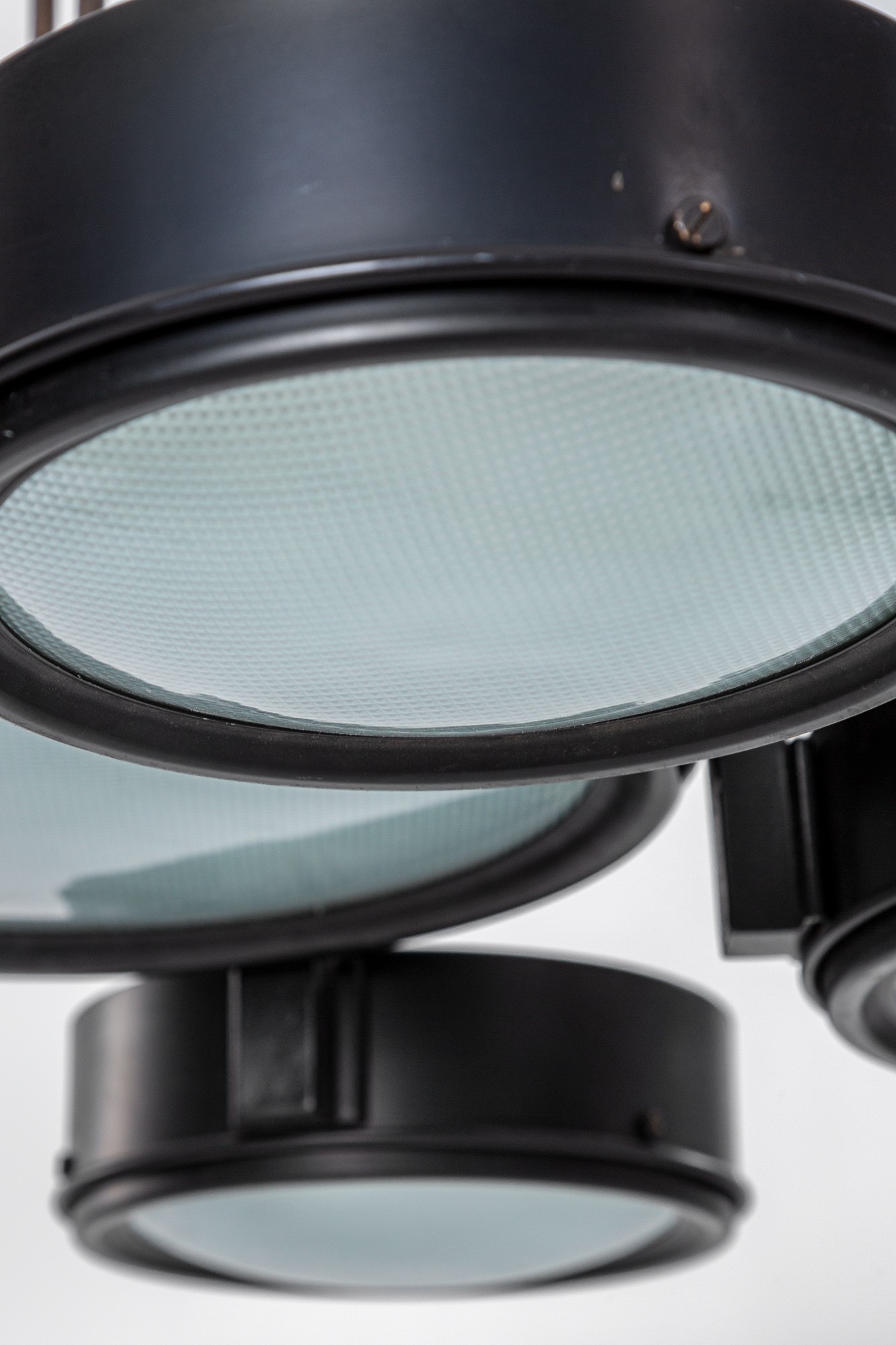 Studio Bbpr - Grande lampadario in alluminio e vetro stampato