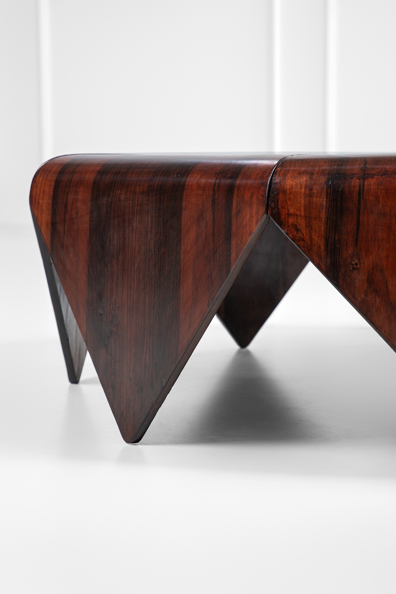 Jorge Zalszupin - Tavolo Basso Ottagonale Mod. Petalas