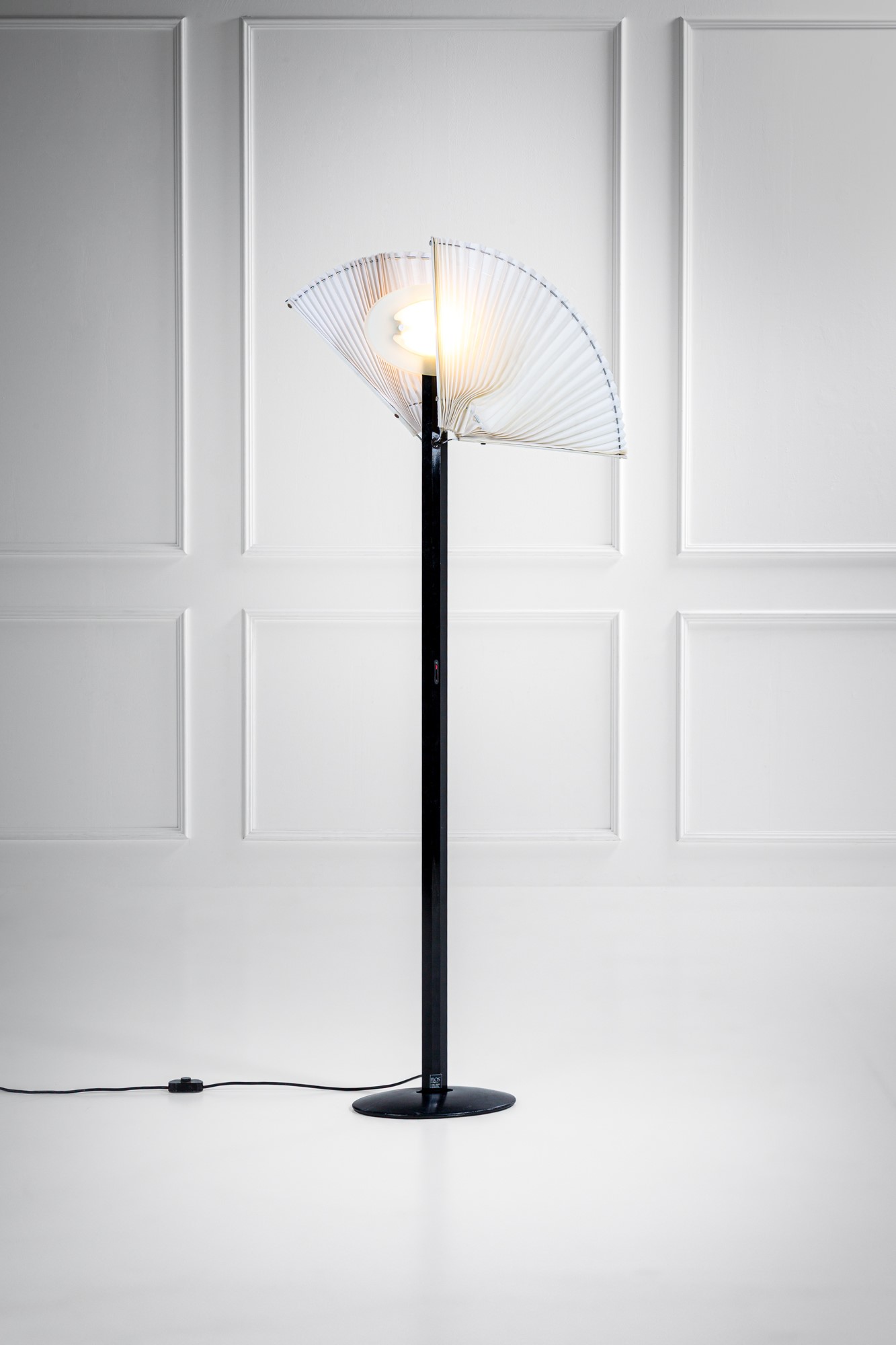 Afra e Tobia Scarpa - Lampada da Terra Mod. Butterfly