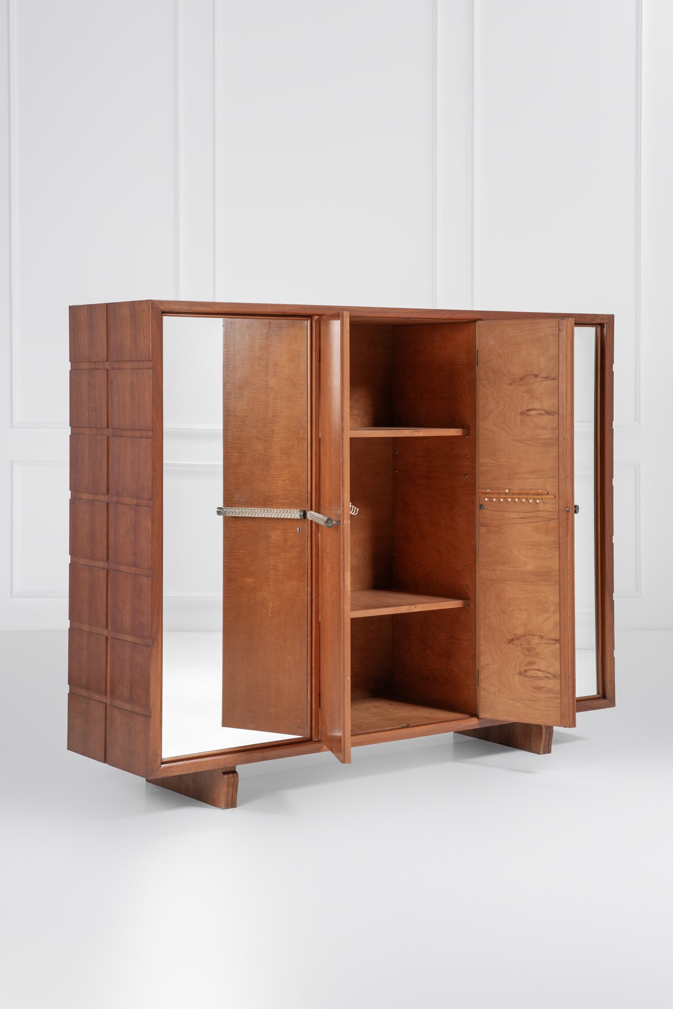 Gio Ponti - Armadio — esecuzione Luigi Scremin, 1940 ca.