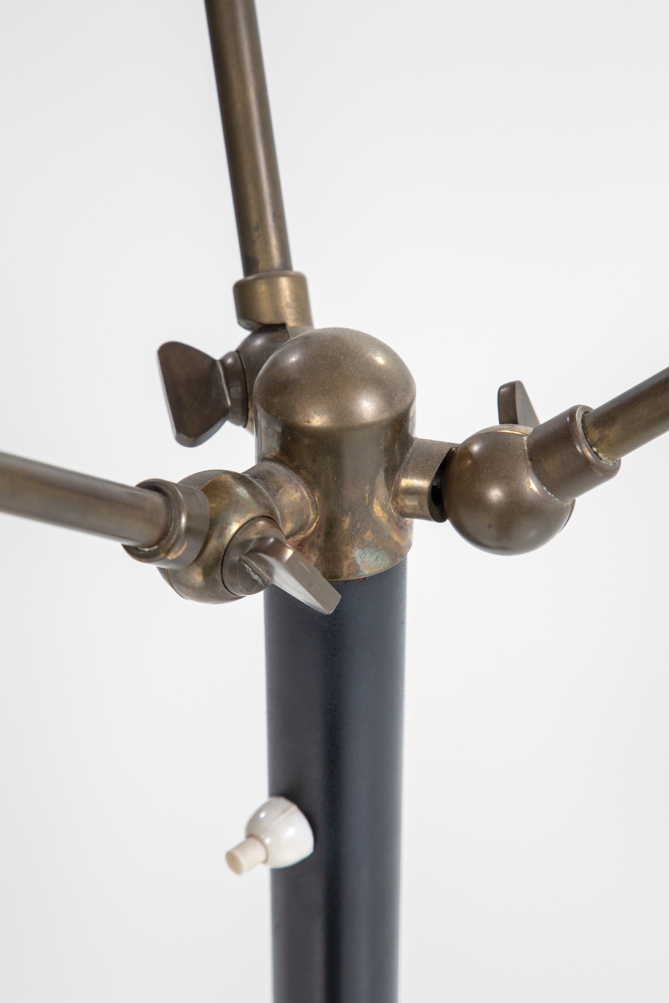 Lampada da terra a tre luci