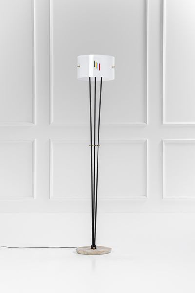 Lampada da terra in ottone e metacrilato curvato decorato