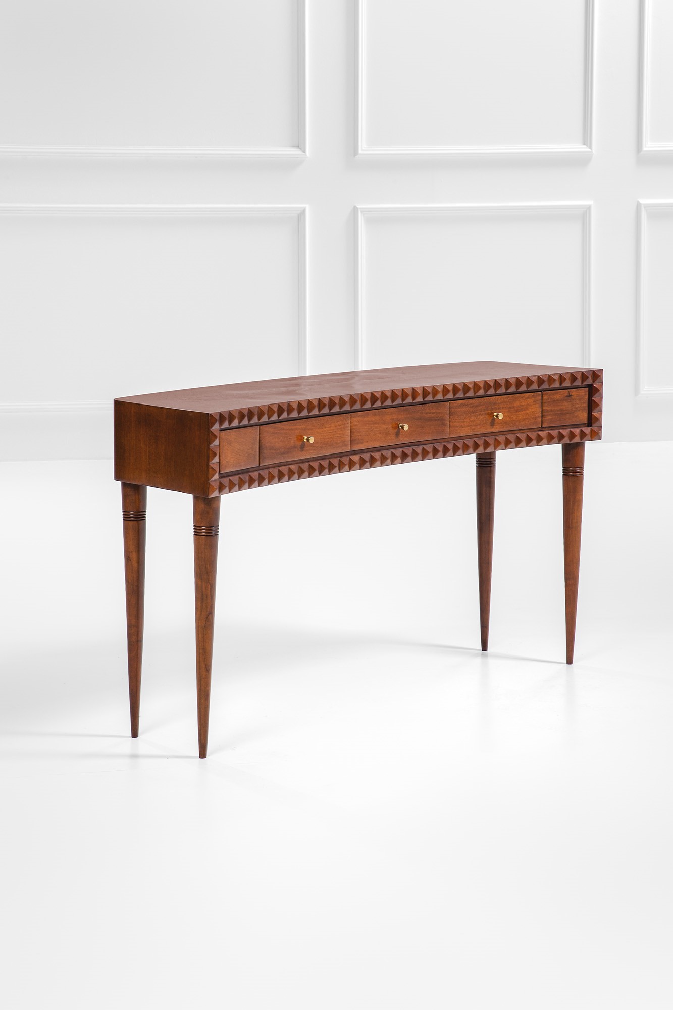 Console con tre cassetti