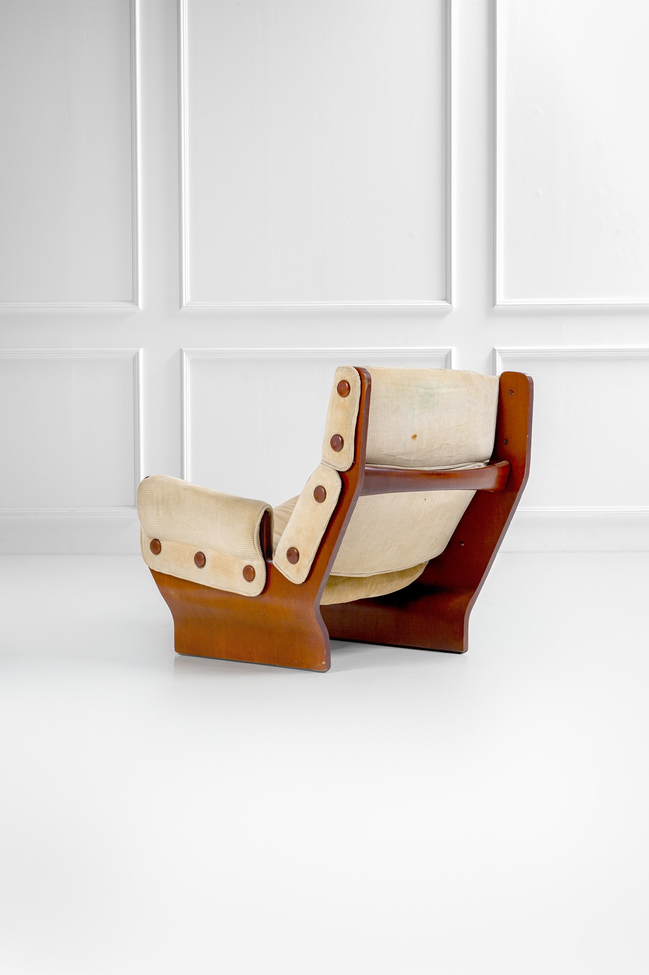 Due poltrone mod. Canada