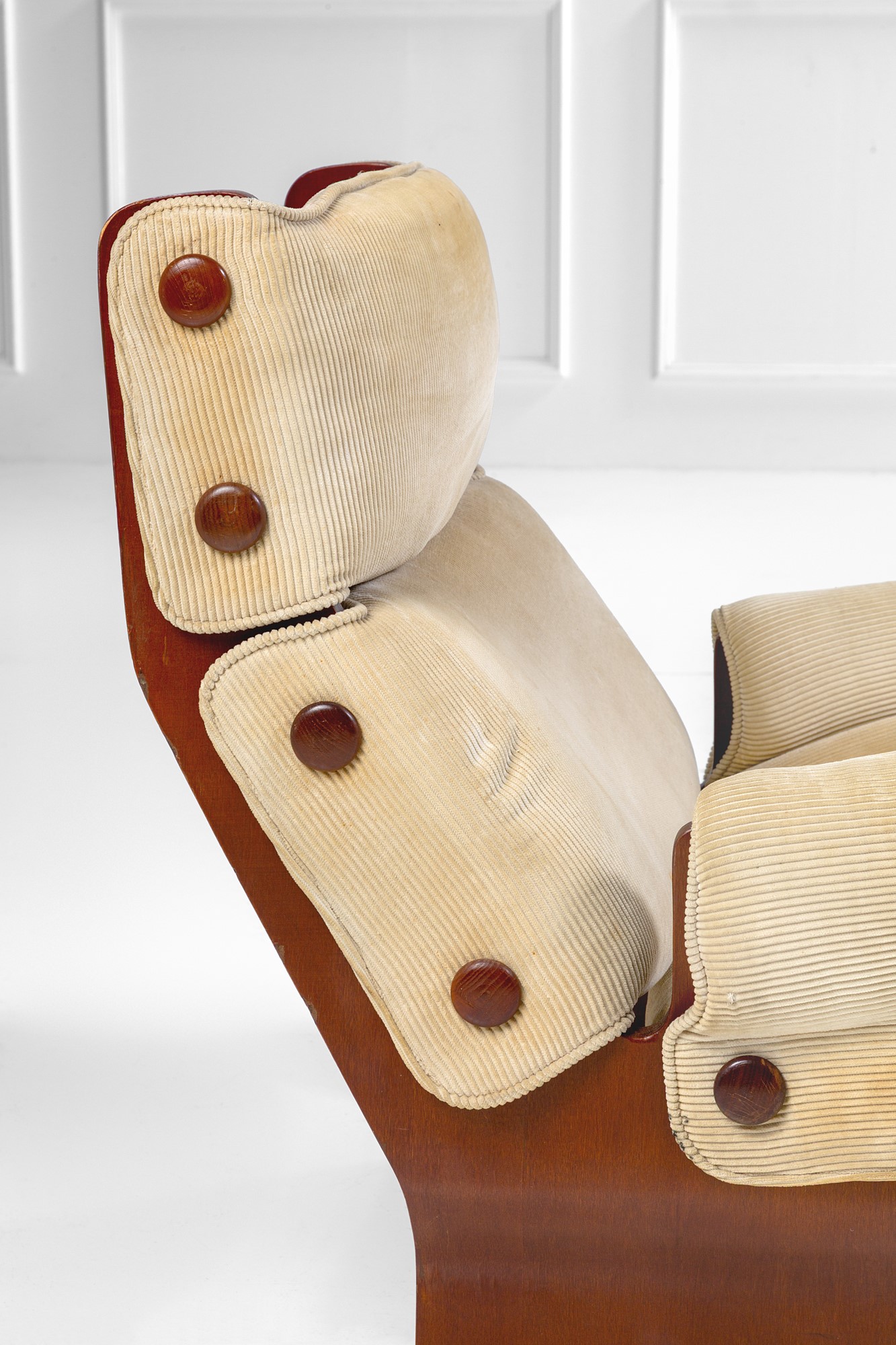 Due poltrone mod. Canada