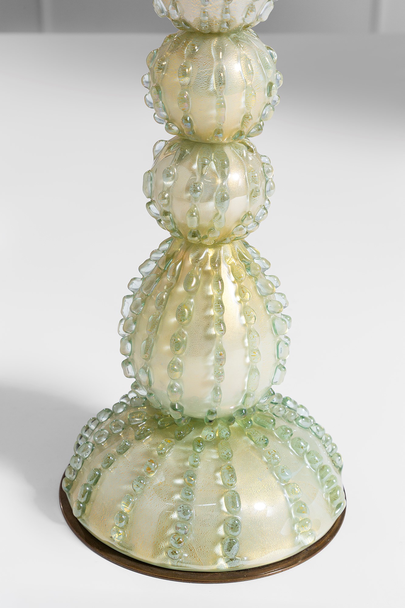 Barovier & Toso - Lampada da tavolo in vetro di Murano a bugne con inclusioni d’oro