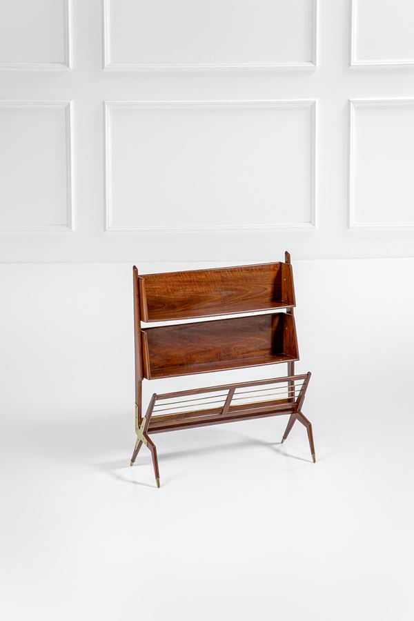 Etagère con portariviste