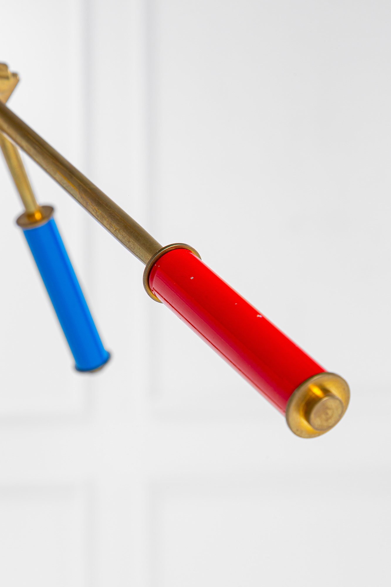 Lampada da terra a tre bracci orientabili