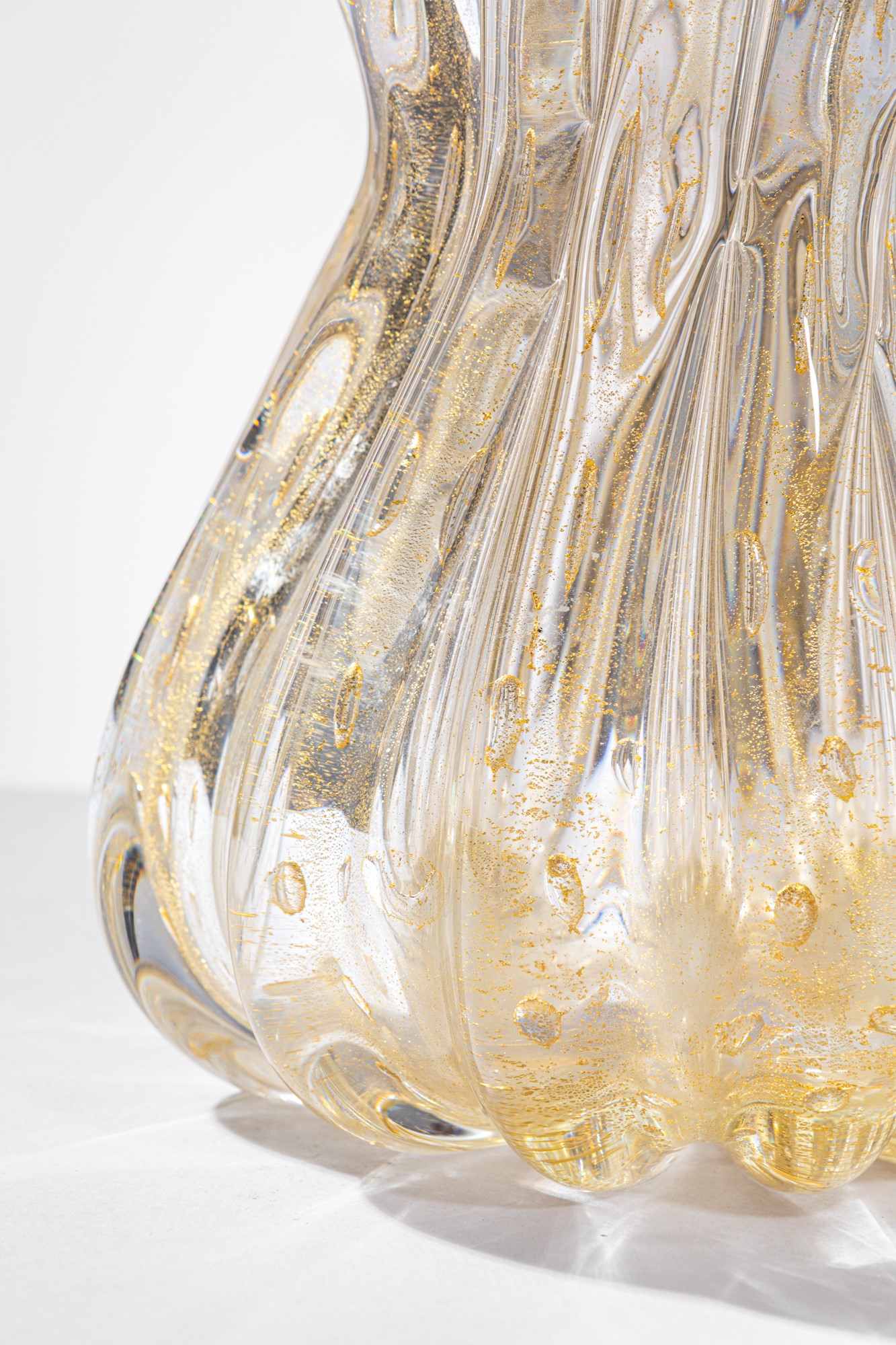 Vaso con foglia d’oro