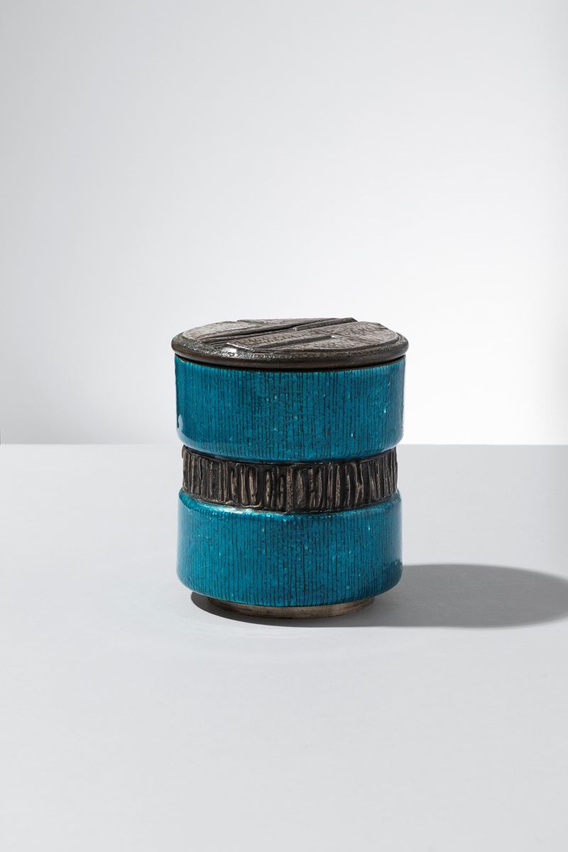 Scatola con coperchio