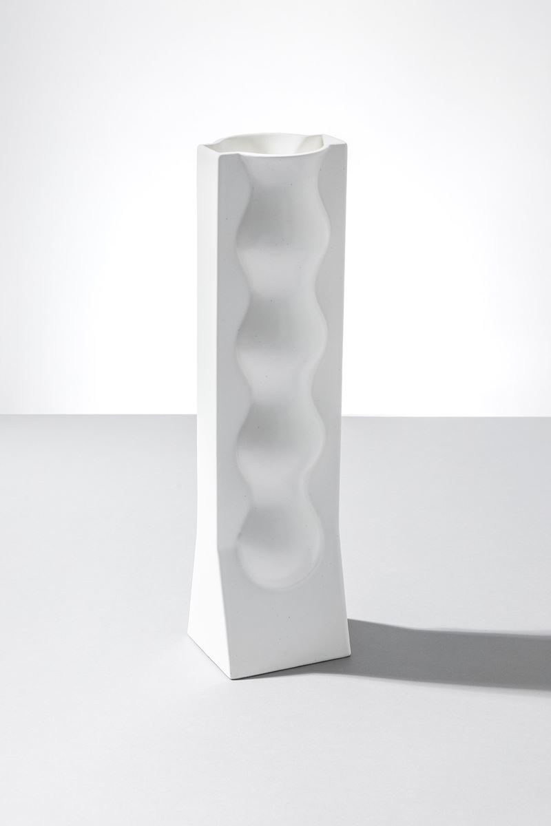 M. Durati - Vaso in ceramica bianca, 1991