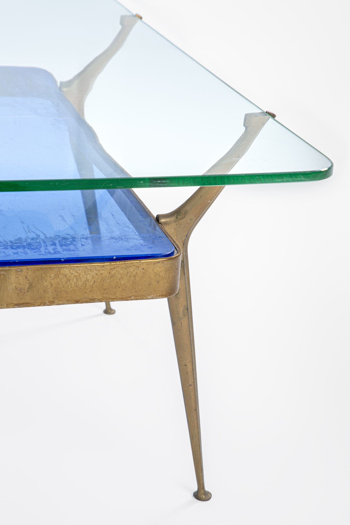 Tavolino a due ripiani