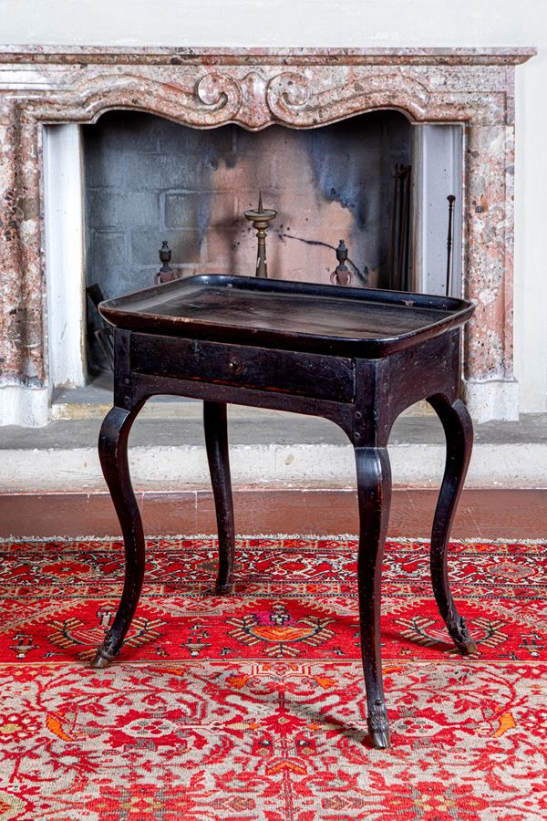 Tavolino con piano a vassoio - Francia XVIII sec.