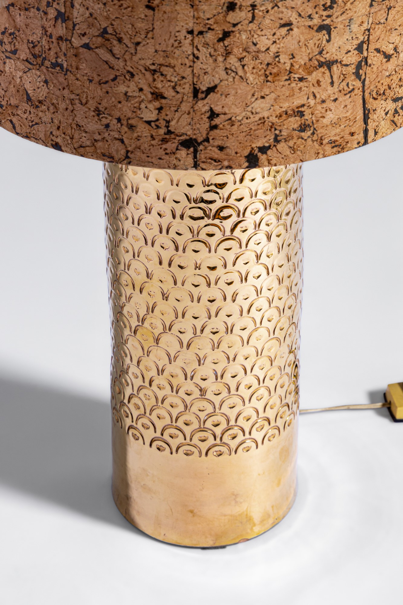 Aldo Londi - Lampada da tavolo in ceramica smaltata oro e sughero, circa 1960
